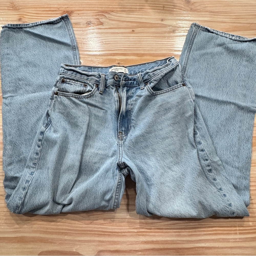 Abercrombie & Fitch High 27